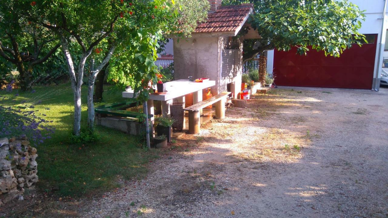 Apartmani Nimcevic Biograd Na Moru Exterior foto